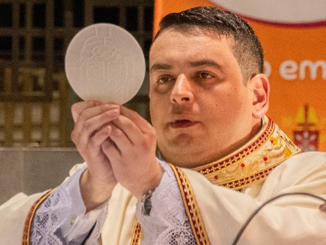 Missa de Jubileu 15 anos Ordenação Presbiteral Padre Leandro Camara