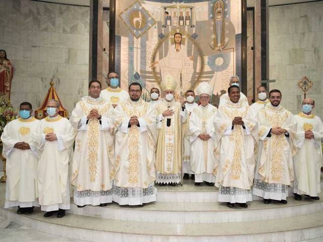 Ordenação Presbiteral de Ordenação Presbiteral Arquidiocese de Mariana
