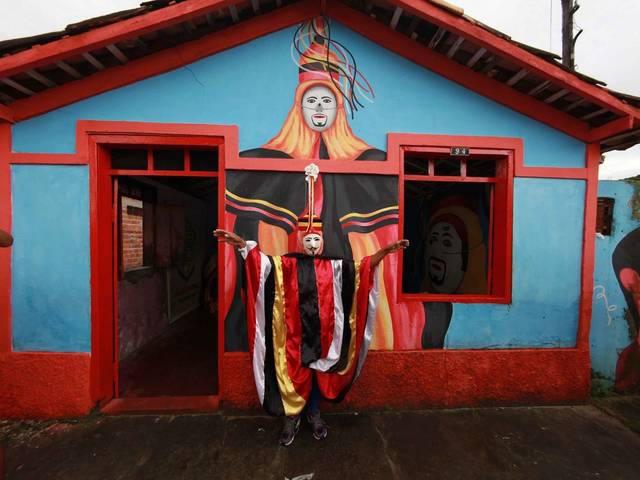 Fotojornalismo de Mascarados em São Caetano de Odivelas