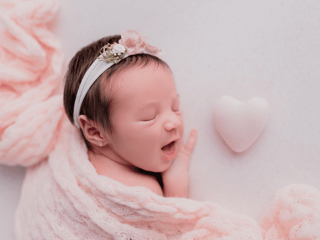 Ensaio Newborn  de Maitê - Ensaio de recém-nascido em estúdio
