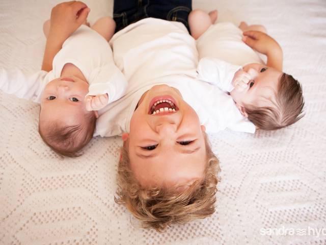 BEBÊ MÊS A MÊS de BEBÊ MÊS A MÊS - LAR DOCE LAR