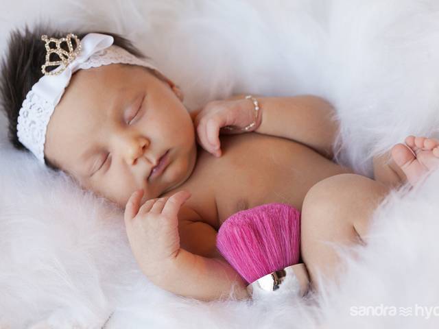 BEBÊ MÊS A MÊS de HELENA - NEWBORN