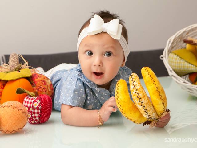 BEBÊ MÊS A MÊS de HELENA - FRUTINHAS