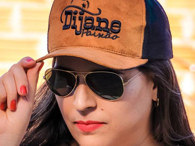 Comerciais  de Dijane Paixão - Cantora Sertaneja