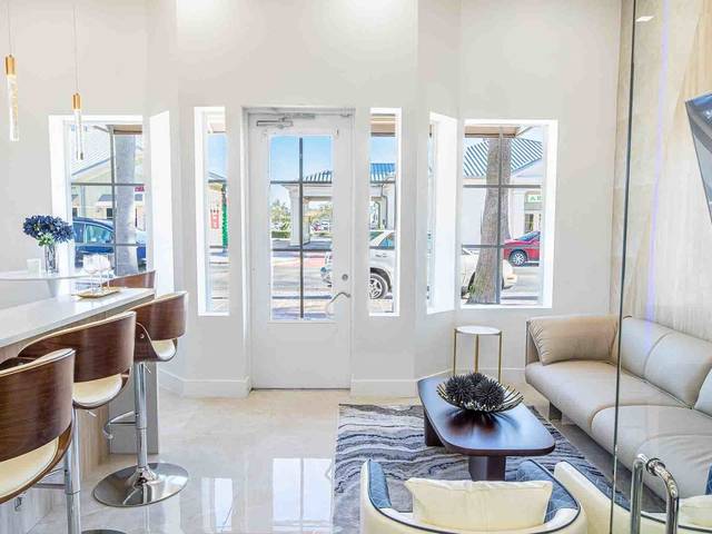 Real Estate & Interior de Property of 2,200 sq ft  Water Tower Shoppes
