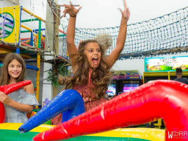 Festa Infantil de Aniversário Ana Clara 10 anos