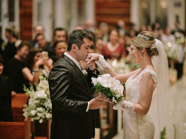 Casamentos de Sayonara e Anderson