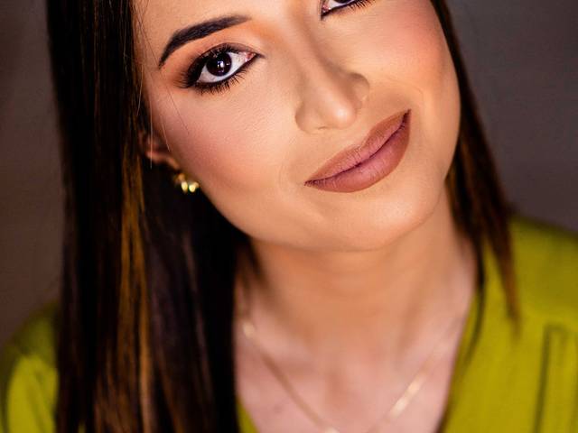 PROFISSIONAIS de Retrato Profissional Thainá da Rosa - Psicóloga