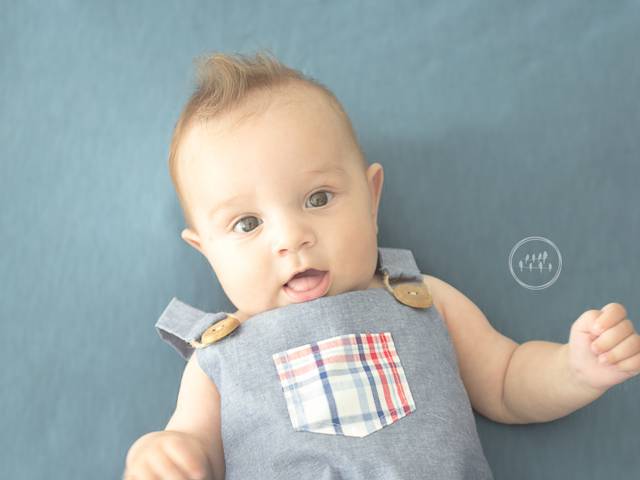 Fases do Bebê  de Theo 4 meses