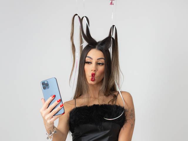 Feminino de Izabella 