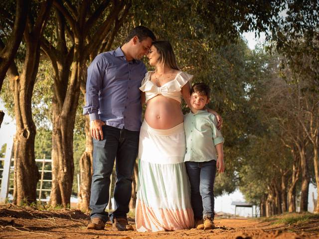 Gestante de Marieli, Rogério e Antonio a espera de Bento!