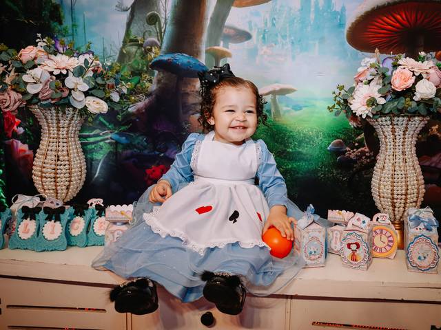 ANIVERSÁRIO INFANTIL de Alice - 1 ano