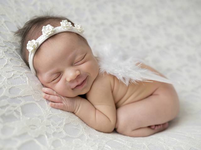 NEWBORN de Ensaio Fotográfico Newborn - Menina