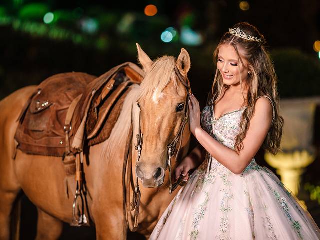 15 Anos - Salto 15 fotografia de Luiza Tavares