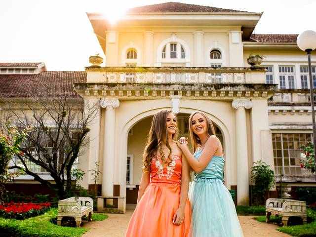 15 Anos - Salto 15 fotografia de Vitória e Viviane