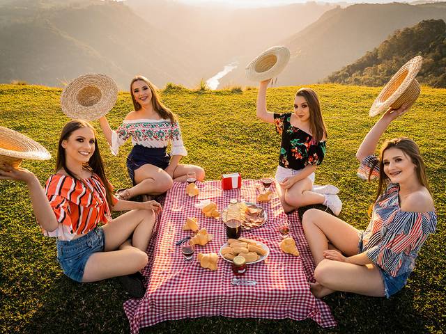 15 Anos - Salto 15 fotografia de Vanessa, Derlise, Eduarda e Mônica