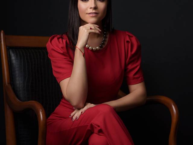 CORPORATIVO de Advogada Thais