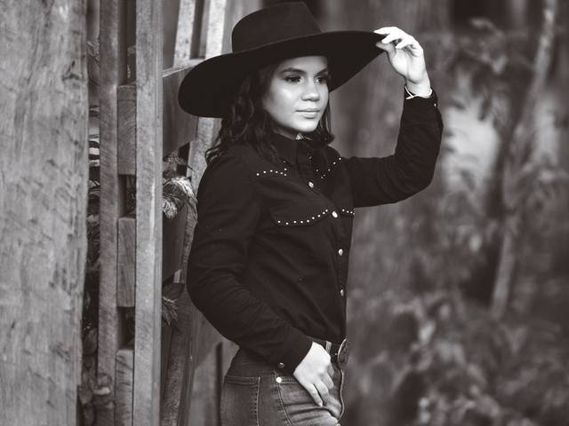 Debutante de Ensaio 15 anos da Rafa