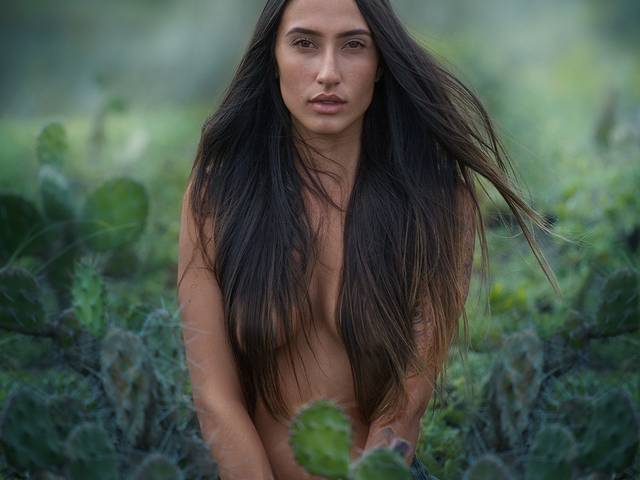 NU ARTÍSTICO(>18) de Juliane Pereira