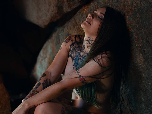 NU ARTÍSTICO(>18) de Ana Cláudia Buss