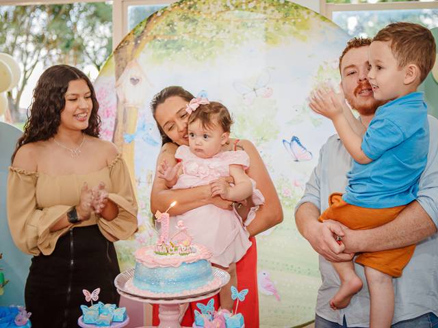 Aniversários de Ana 1 ano e Theo 3 anos 