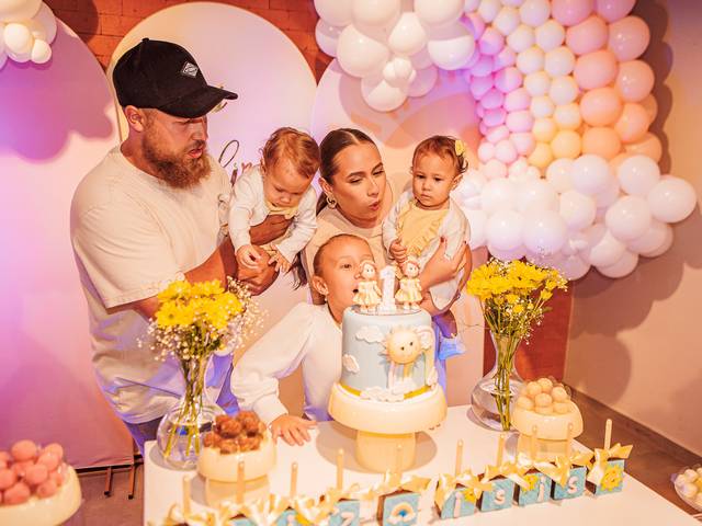 Aniversários de Liz e Isis