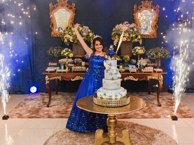 Ensaios & aniversários de ANIVERSÁRIO 18 ANOS PIETRA 