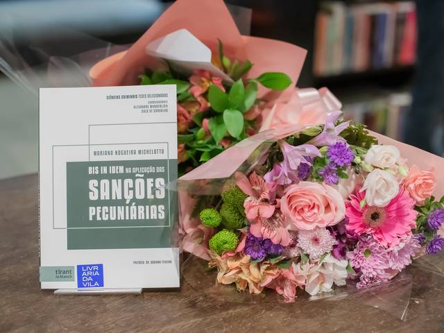 Corporativo de Noite de Lançamento e Autógrafos — Mariana 