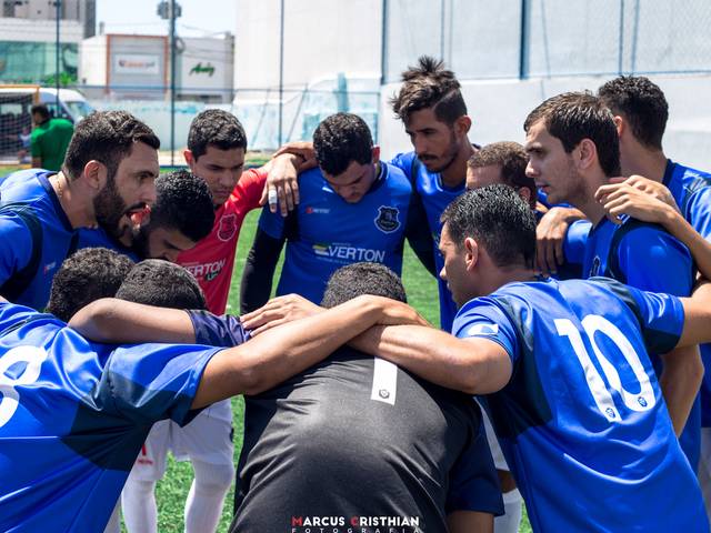 Futebol de Premier League Aju