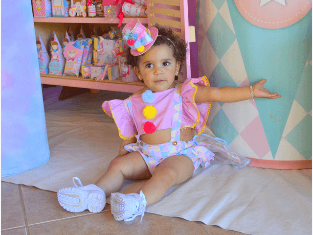 ANIVERSÁRIO de NIVER ISABELLA FEZ  1 ANO MG