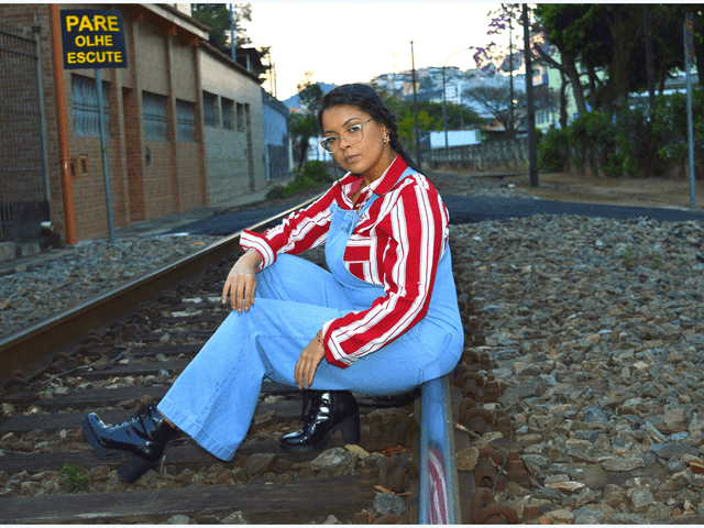 MINI ENSAIOS de MINI ENSAIO GRACIARA MELLO MG