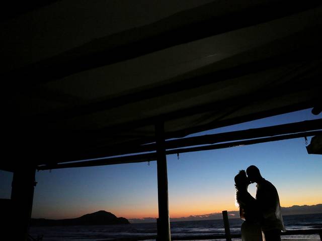 Pré Wedding de Fotografia na Praia de Garopaba e Praia do Rosa - Pré Wedding
