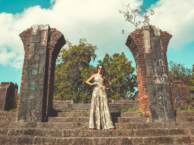 Book 15 Anos de Book 15 anos - Rafaela Marques