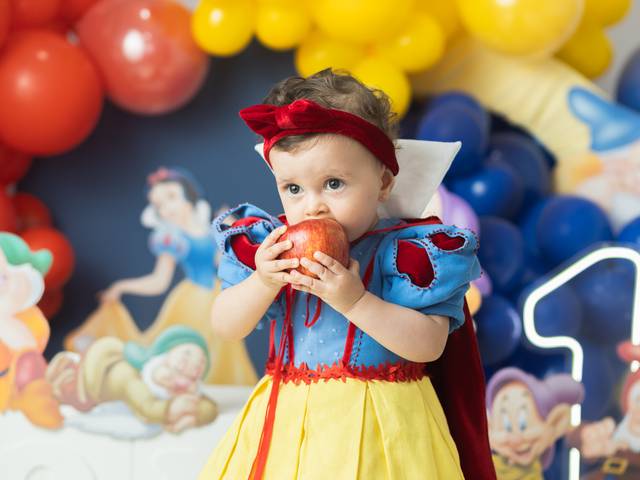 Smash the cake de Aurora, 1 aninho