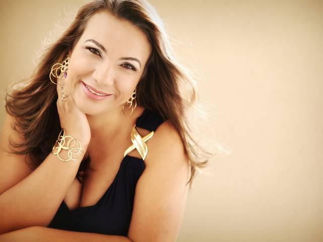 Mulheres de 40 + de ANA PAULA - 41 ANOS  