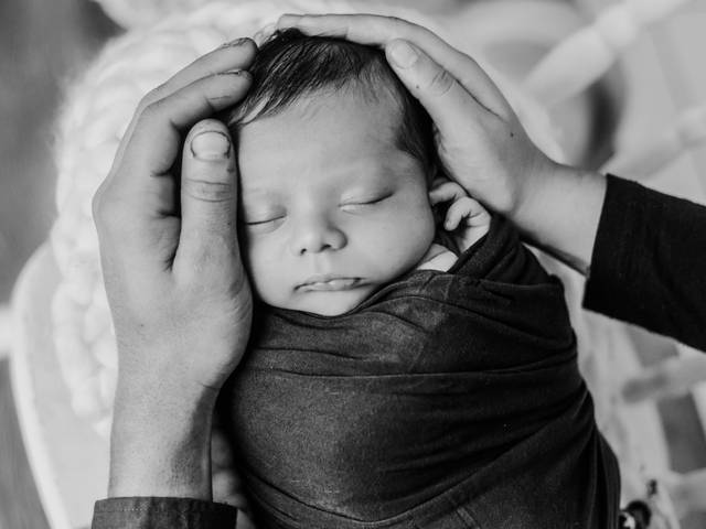 Newborn de Thomas Augusto