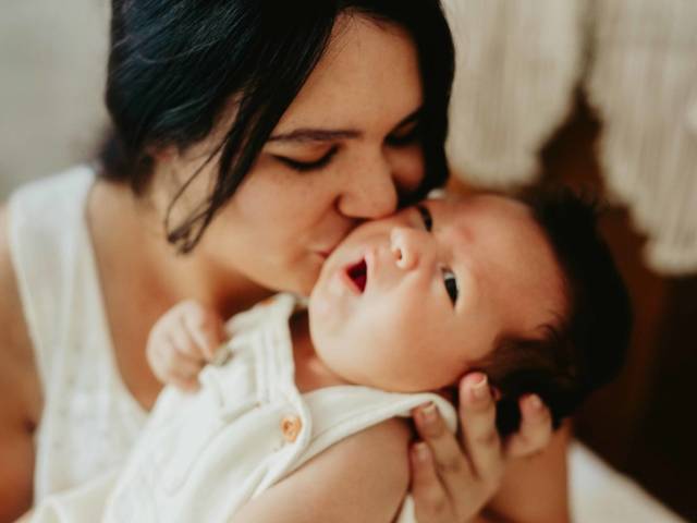 Família de Lee e  Anthony - colo de mãe