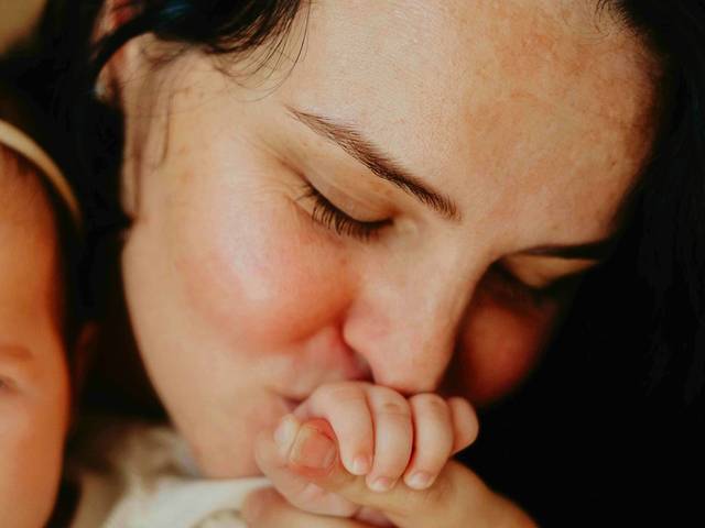 Família de Mi e Ana Bia - Colo de mãe 