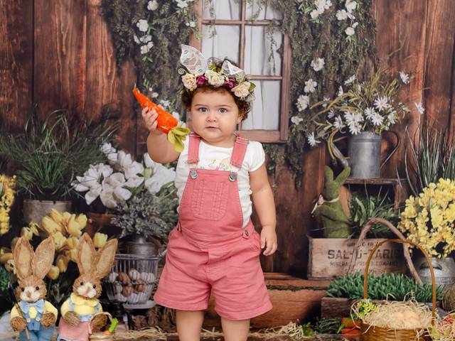 Ensaio de datas comemorativas de O que trazes para mim? Uma coelhinha linda assim:)