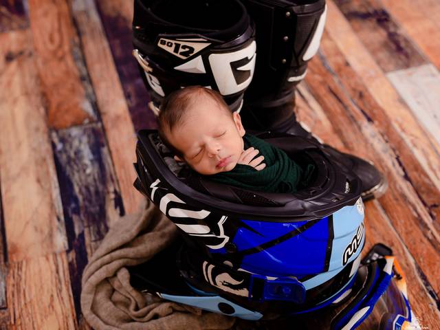 Newborn de Motocross para o Bernardo 