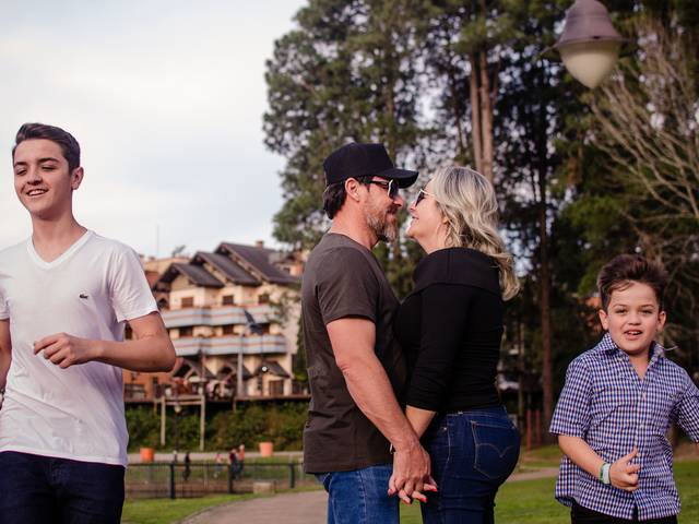 Família de Patrícia + Flávio = Henrique e Dudu