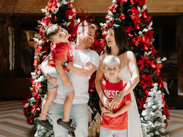 Família de Juliana, Pedro, Bento, João e Mary