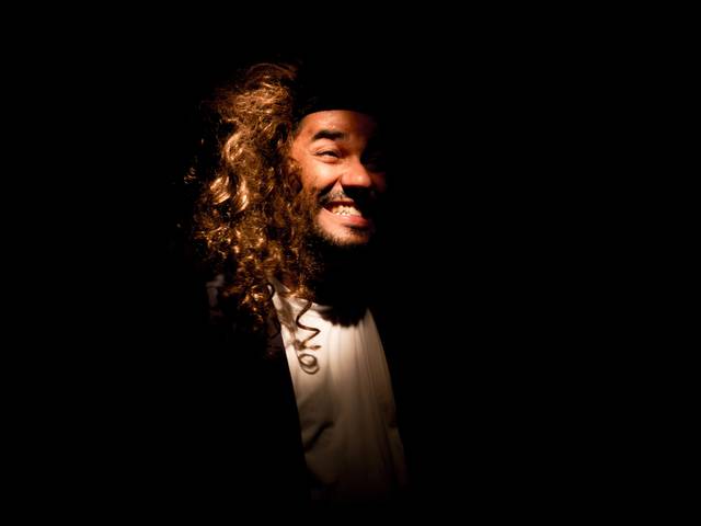 Fotografia de cena de Espetáculo Atendendo a pedidos - Robson Vieira