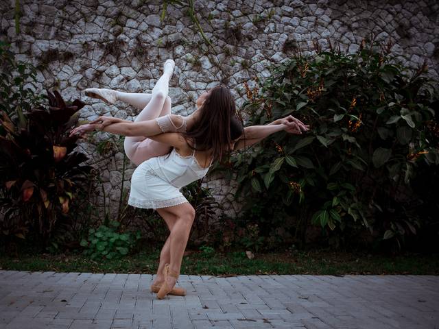 Free Your Soul de Fys Jackeline Valente & Iris Hoelz