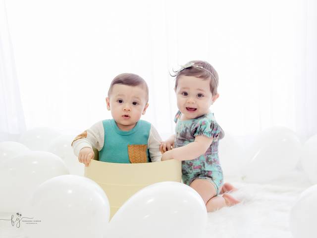 ACOMPANHAMENTO de Davi e Lívia - 9 meses