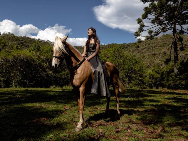 Ensaios Debutantes de Fotógrafo de Debutante em Campos do Jordão | Ensaio de 15 Anos Joana