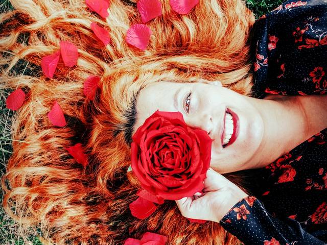 Portrait de Under red 