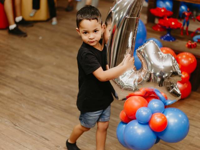 Aniversários de Caio 4 anos