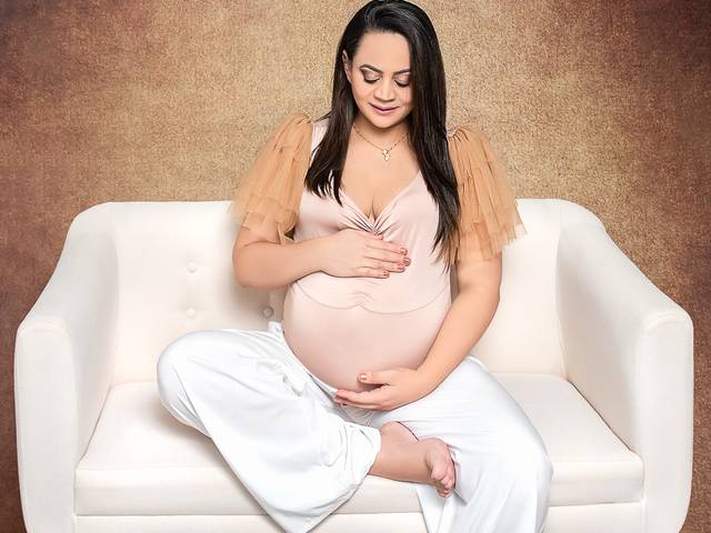Gestante de Ensaio Gestante: Pricila à espera de Ruan