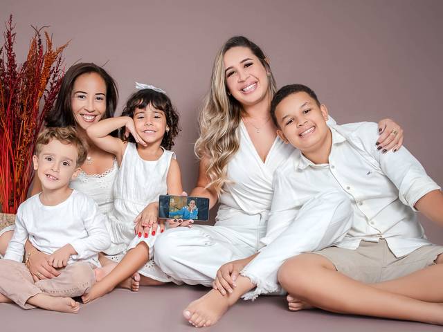 Dia das Mães de Retratos de Mãe_Clara, Beatriz e Gabriel - Juliana e Davi